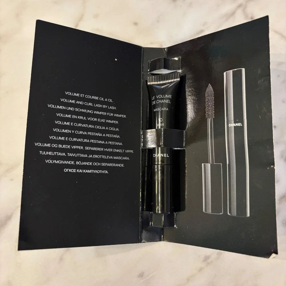 Chanel Le Volume de Chanel Mascara 10 Noir Travel Size Sample 1g 0.03oz New